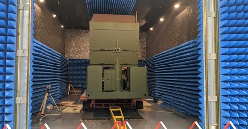 The GM200 MM/C mobile radar in the compact antenna test range at Thales Nederland.