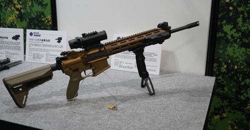 A 5.56 mm XT112 assault rifle prototype showcased at TADTE 2023. The rifle has a firing range of 600 m.