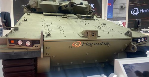The lightweight UT30 features the same 30×173 mm MK44 airburst munition gun and sensor payloads as Elbit's UT30 Mk 2 that was displayed on a Redback IFV at BSDA.