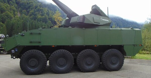 Rheinmetall presented the Skyranger 30 air-defence system on a Piranha V armoured vehicle, similar to what Denmark is procuring at its Ochsenboden firing range in Switzerland on 18-19 September.