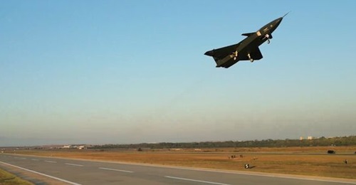 A screen-grab from a Baykar video released on 25 September showing the first flight of the production standard Kizilelma 'loyal wingman' UCAV.
