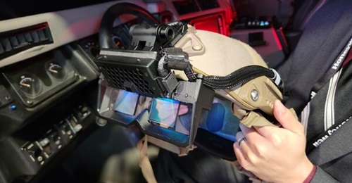 The Honeywell 360 Display mounted on a standard US military ballistic helmet.