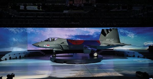 On 9 April KAI unveiled the first of six KF-21 fighter prototypes. The platform is slated to make its maiden flight in 2022, with mass production of the aircraft expected to begin in 2026.