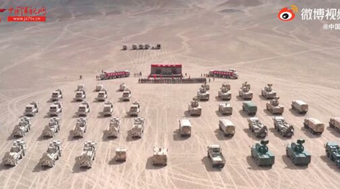 A screengrab from footage released by CCTV on 25 May showing that new wheeled artillery and air-defence assets have entered service with a combined arms formation under the PLAGF's Xinjiang Military Command.