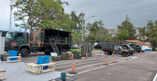 The Brazilian Army line up a series of mobile field equipment to address CBRN risks.