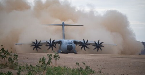 A French A400M on Tessalit's unpaved airstrip during the evacuation of the French base.