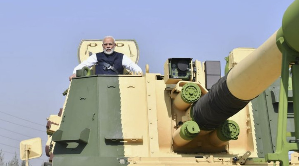 Indian Prime Minister Narendra Modi on a locally built K-9 Vajra SPH at L&T's Armoured Systems Complex in Hazira, Gujarat, on 19 January. Modi inaugurated the facility that same day.