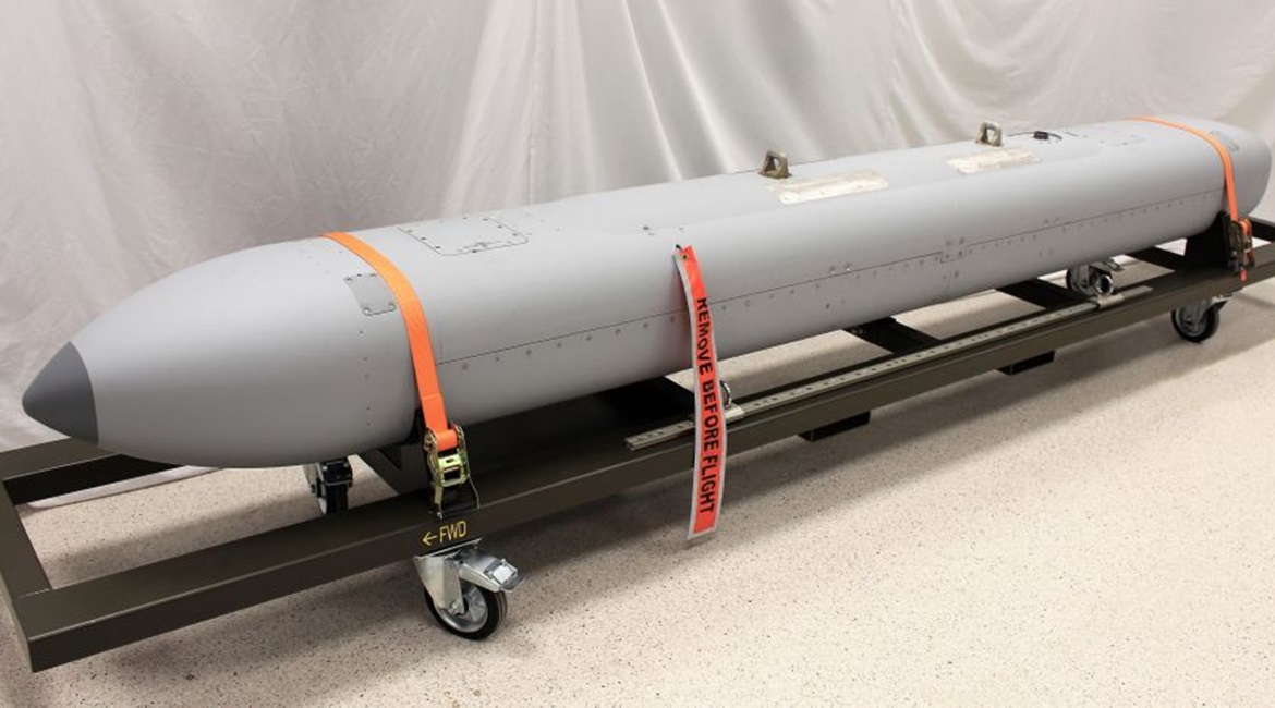 Saab plans to begin flight trials of its Arexis escort jammer pod prototype before the end of 2019.