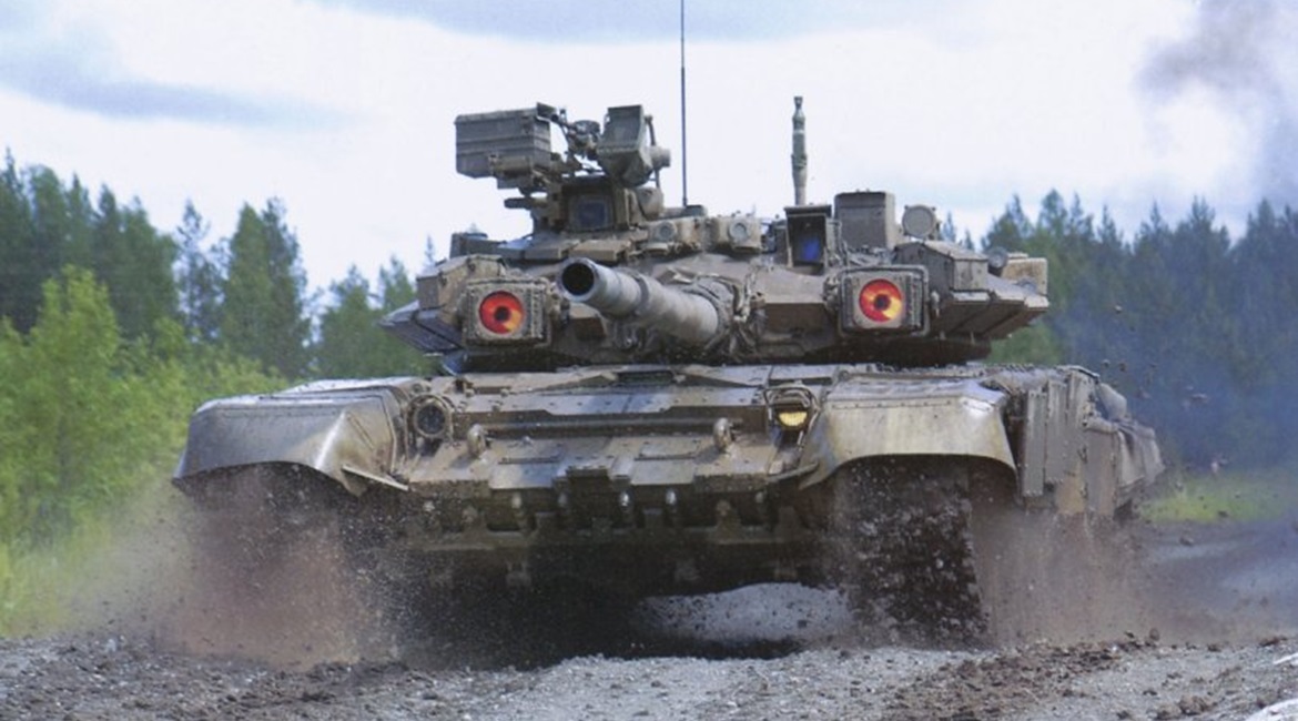 A Russian T-90S MBT fitted with the Shtora defensive aids suite.