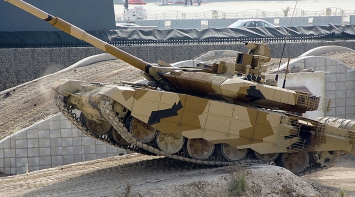 A T-90MS MBT demonstrates its mobility. India's CCS approved in early April the procurement of 464 of these tanks for the Indian Army.