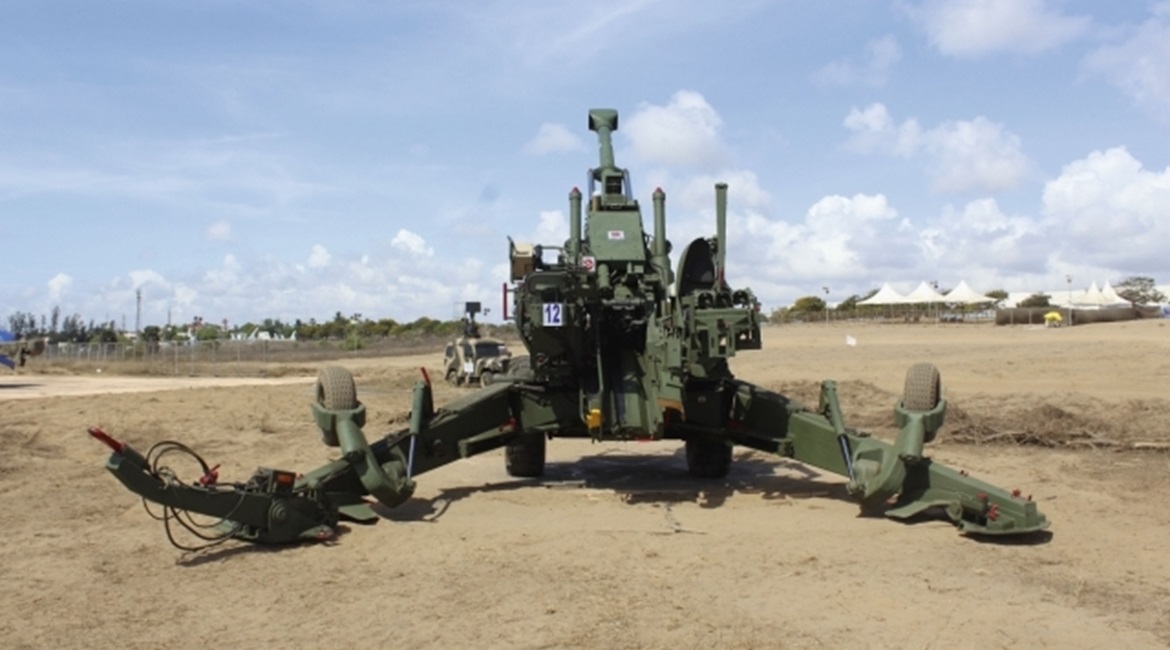 The IA received the first six of 114 Dhanush towed howitzers (similar to this one) from the state-owned OFB.