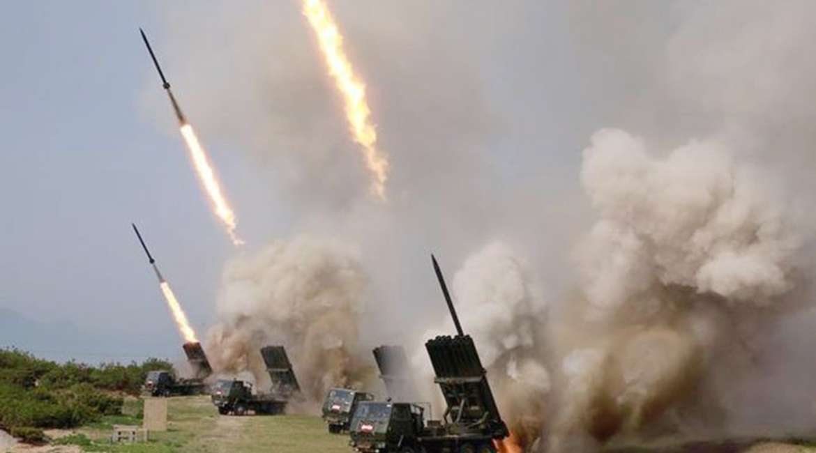 North Korea tested two types of multiple rocket launchers, which fired 240 mm and 300 mm rockets, according to the South Korean MND on 4 May.