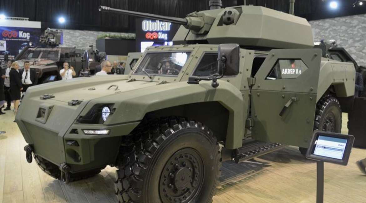 The Akrep IIe was displayed at the 2019 IDEF equipped for reconnaissance missions.