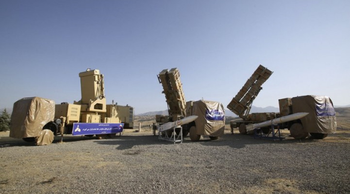 The 15 Khordad system is seen with what appeared to be both Sayyad-2 and Sayyad-3 missiles.