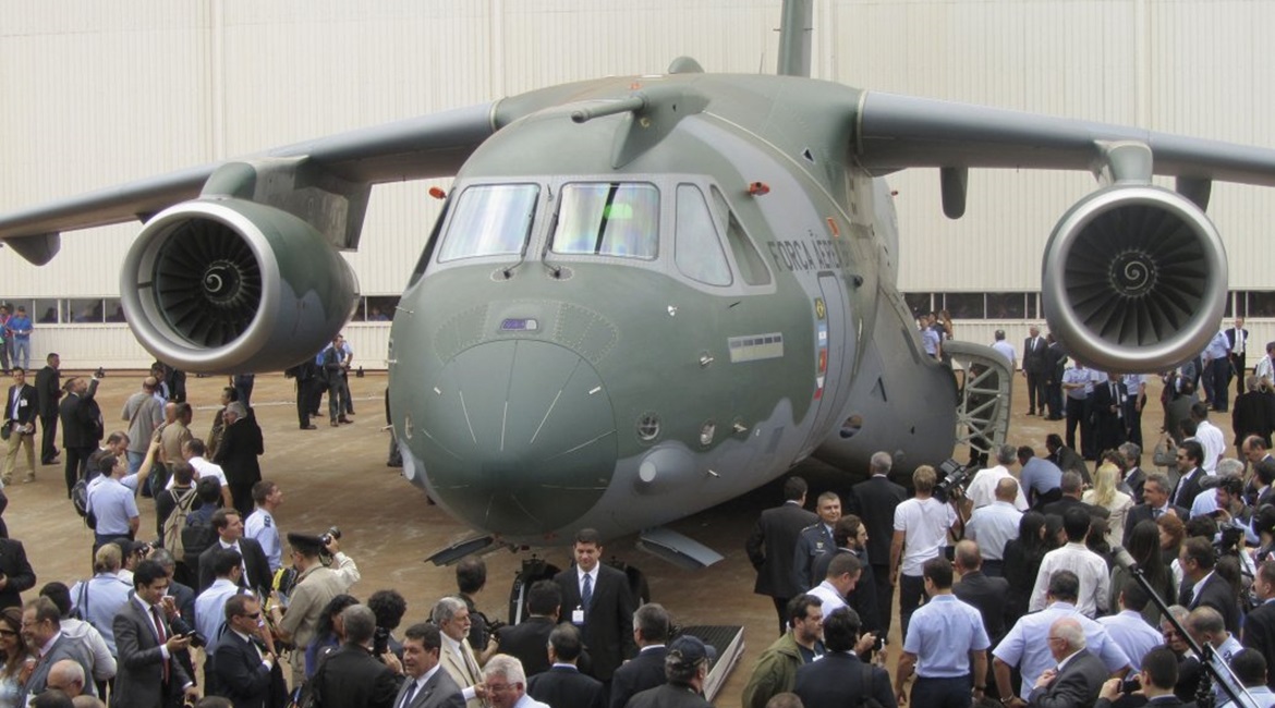 The KC-390 has attracted strong international interest. With Portugal's order for five aircraft, the aircraft now has its first export customer. Pictured at the type's rollout in November 2014.