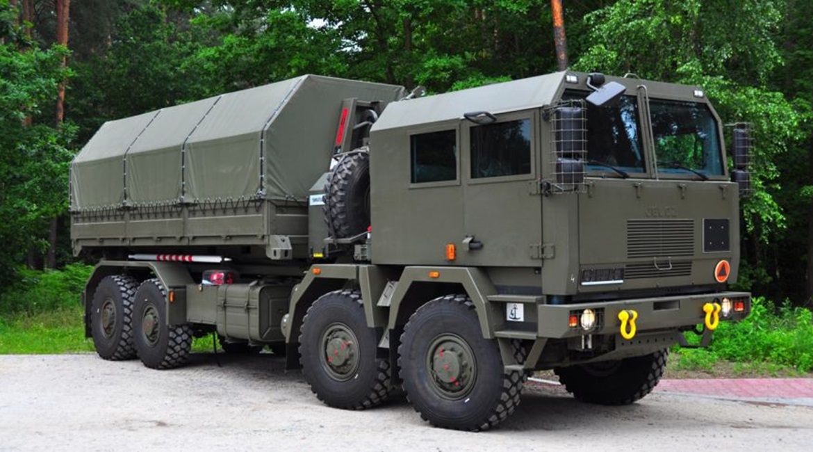 The Polish Armament Inspectorate signed a PLN129 million contract with HSW on 13 August for the delivery of 24 AWAs for Rak M120 self-propelled mortar companies in 2019-20.