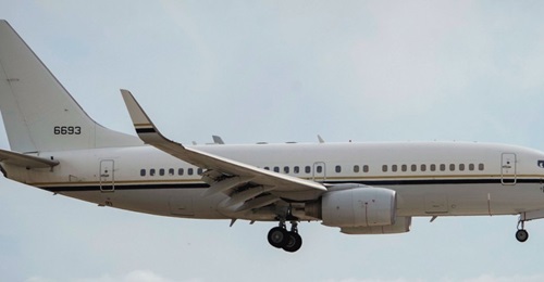 The USMC is to receive two Boeing C-40A Clipper liaison aircraft (seen here in US Navy service) to replace the two C-9B Skytrain IIs it retired in 2014.