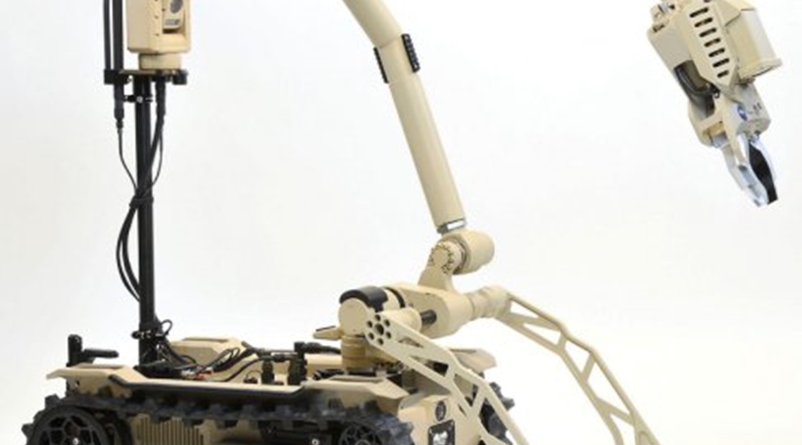 The new T4 robotic system has a compact footprint that enables it to manoeuvre better in confined spaces compared with the company's larger T7 platform.