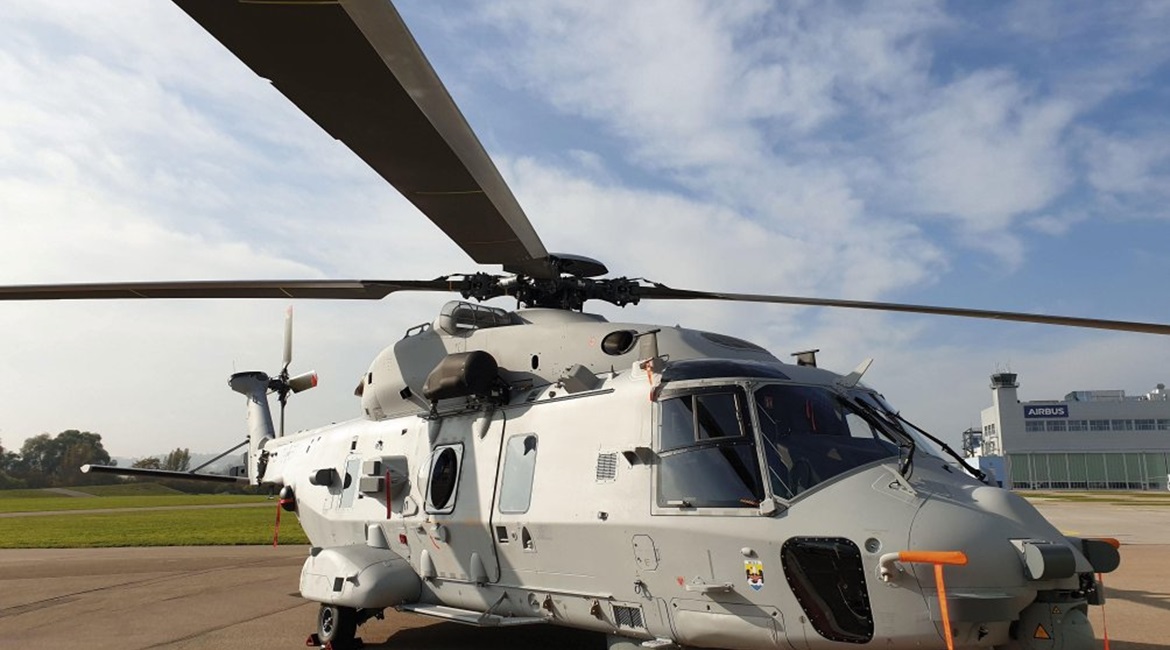The BAAINBw received the German Navy's first NH90 Sea Lion helicopter from Airbus Helicopters in Donauwörth, southern Germany, on 24 October.