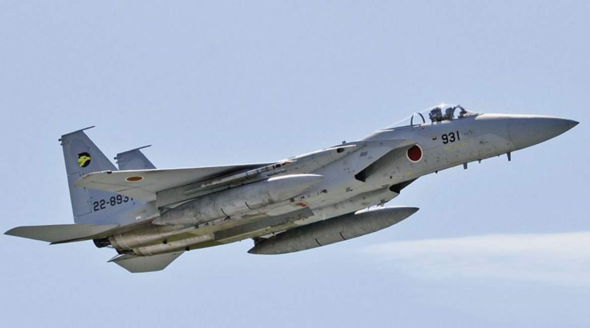 The JASDF has 156 F-15J fighters currently in service, 98 of which are to be upgraded to the JSI standard.
