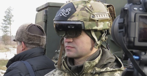 A Ukrainian soldier demonstrating the Hololens-equipped helmet during the opening trials of the LPMK.