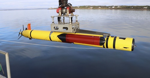 A Hydroid REMUS 600 unmanned underwater vehicle is pictured fitted with an HISAS 2040 synthetic aperture sonar.