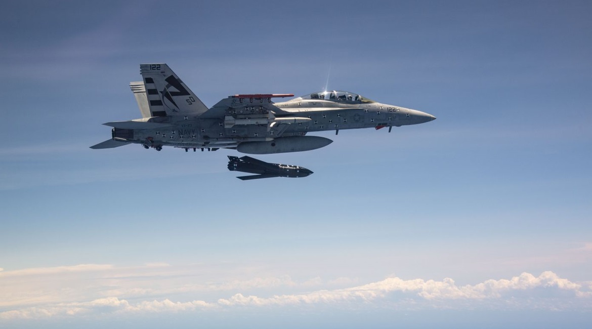 A LRASM is launched from an F/A-18E/F Super Hornet during testing. EOC on the F/A-18E/F was achieved in November 2019.
