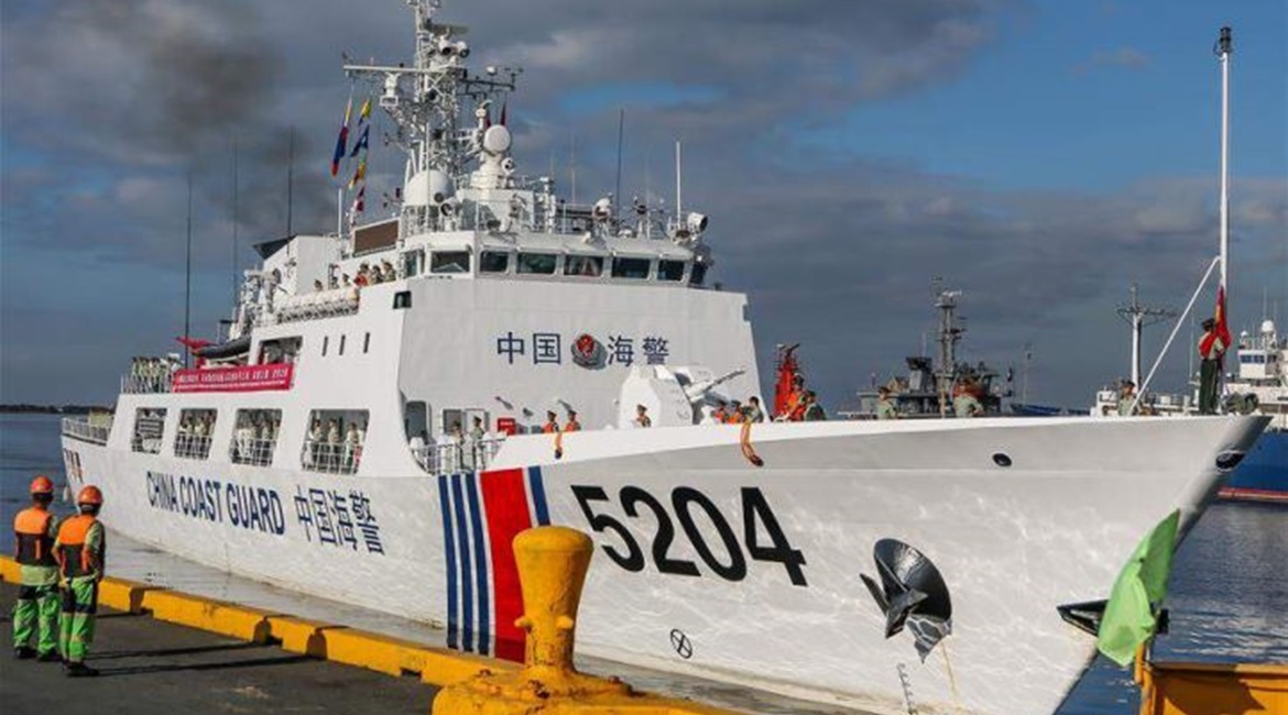 A CCG Type 718B patrol ship was welcomed in Philippines with a ceremony on 14 January, marking the start of the first ever official visit by a CCG vessel to the Southeast Asian country.