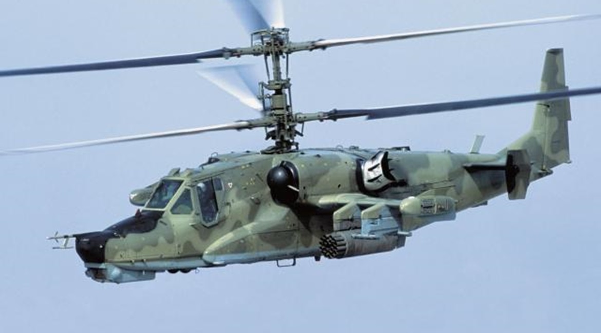 A production Kamov Ka-50 Chernaya Akula 'Black Shark'. The coaxial rotors are spaced further apart than the rotors on the SB>1 because the Ka-50 does not prioritise speed.