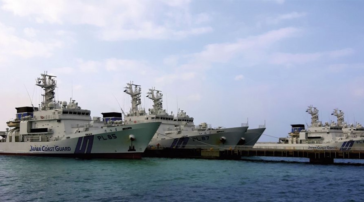 JCG Kunisaki- (ex-Kunigami) class patrol vessels at the Port of Ichigaki on 31 January. JCG vessels at Ishigaki are responsible for patrolling the waters around the disputed Senkaku/Diaoyu Islands in the East China Sea.