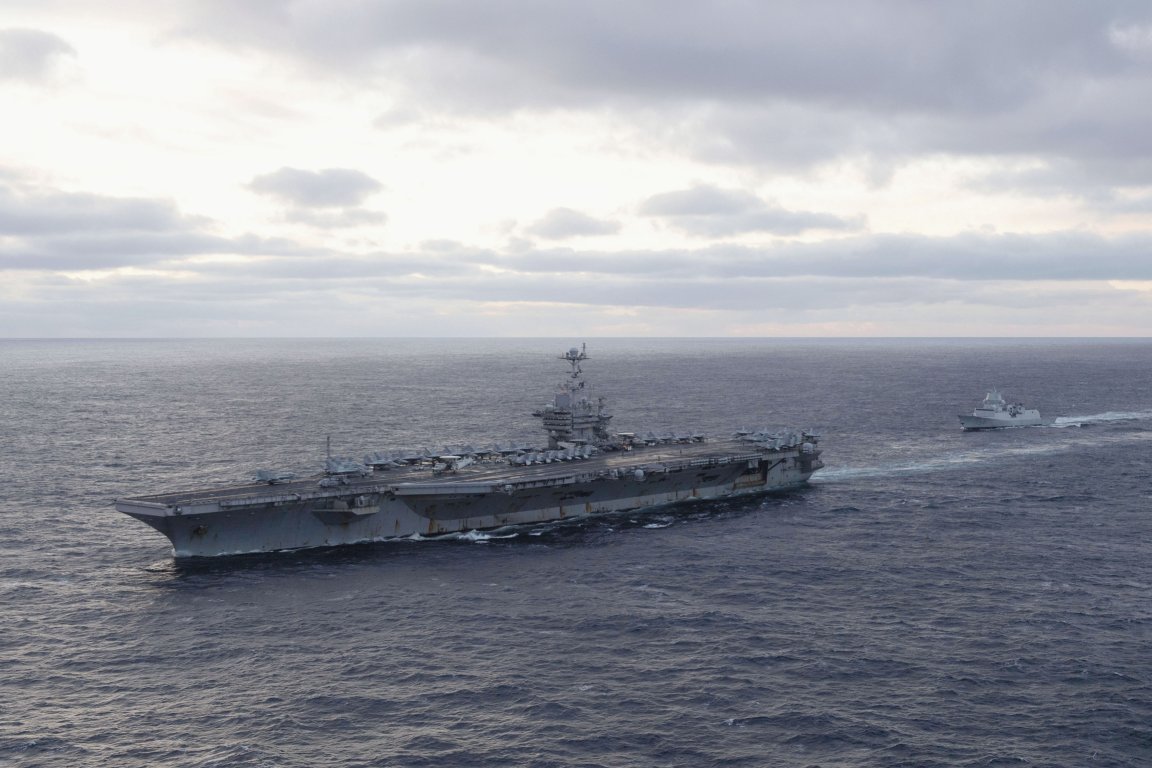 The US Navy had planned for an early decommissioning of the USS
Harry S. Truman
(CVN 75). Now the service intends to refuel the aircraft carrier.
(US Navy)