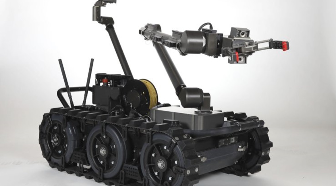 FLIR Systems is to deliver nearly 200 Centaur UGVs to the US Air Force after a contract worth USD23 million was signed this month.
