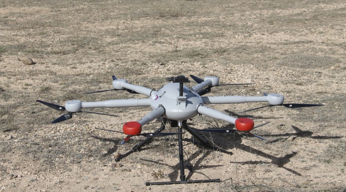 The ASTER-T tethered VTOL UAS is designed to operate at altitudes of up to 100 m and is equipped with a stabilised sensor package.