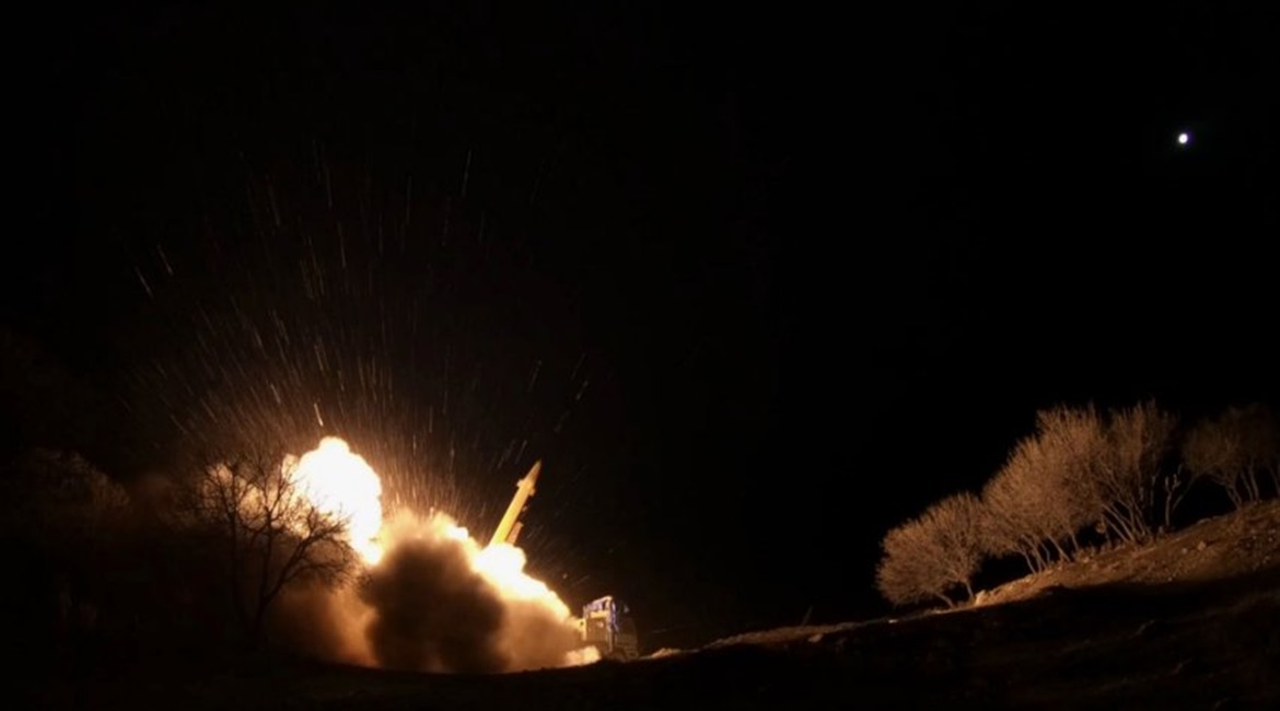 A photograph that purportedly shows one of the Iranian missiles that was launched at Iraqi bases early on 8 January. It is a member of the Fateh-110 family of solid-propellent missiles.
