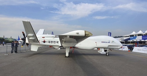 KAL's KUS-FS prototype was unveiled to the public at the ADEX 2019 exhibition. The type has been selected to be the future Mid-Altitude UAV for the South Korean air force and army.