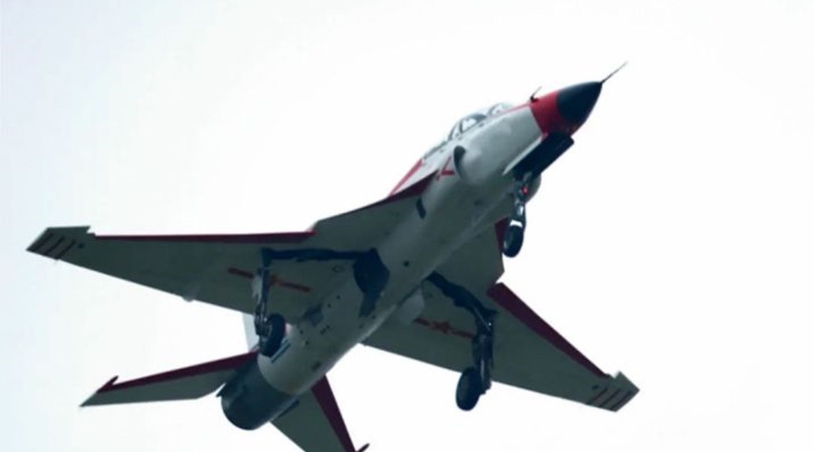 A new naval variant of GAIC's JL-9 AJT conducted its first flight on 12 May.