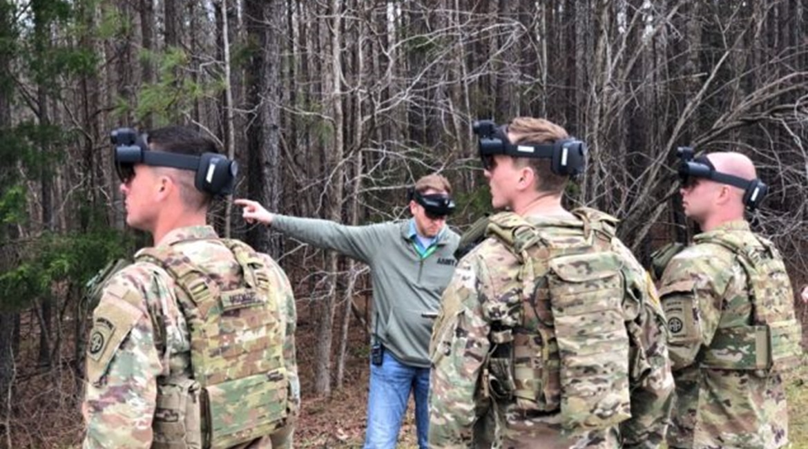 US Army soldiers using their IVAS HUD, based on the Microsoft HoloLens, during a test event.