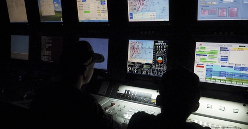 Albatross UAV operators observe simulated flight and mission payload data during a demonstration. The Taiwanese Ministry of National Defense has said it will ramp up training for these personnel to improve mission readiness and performance.