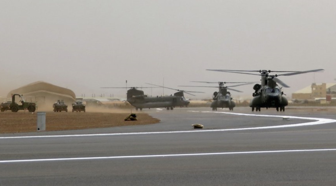 Having supported French operations in North Africa since mid-2018, the three UK Chinooks will remain in-theatre for a while longer.