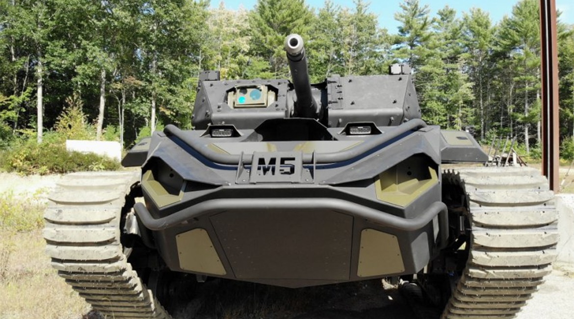 The Ripsaw M5 is pictured here with the MCT-30. Previously, the US Army had selected the vehicle to be the RCV-M prototype and has now decided that the MCT-30 will also be used.