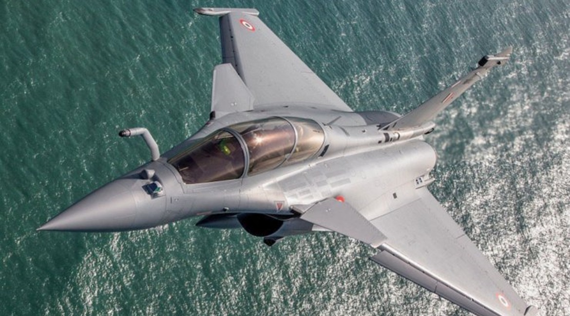 One of the 36 Dassault Rafale fighters ordered by the IAF undergoing a test flight in France. The first five such aircraft for the IAF arrived in India on 29 July.