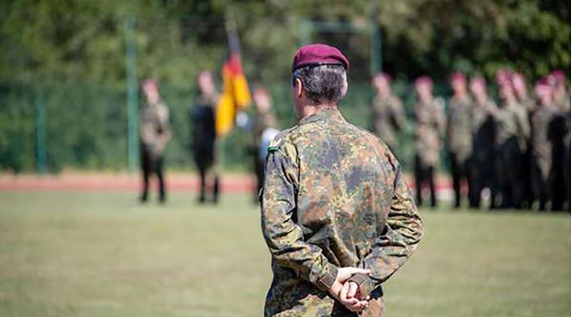 The KSK's 2nd Kommandokräfte Company was disbanded by KSK commander Brigadier General Markus Kreitmayr during a mustering of the troops at the Graf-Zeppelin Barracks in Calw on 30 July.