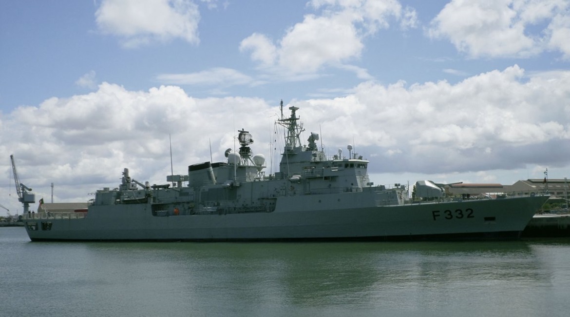 NRP 
        
         is one of three Vasco da Gama-class frigates operated by the Portuguese Navy.
