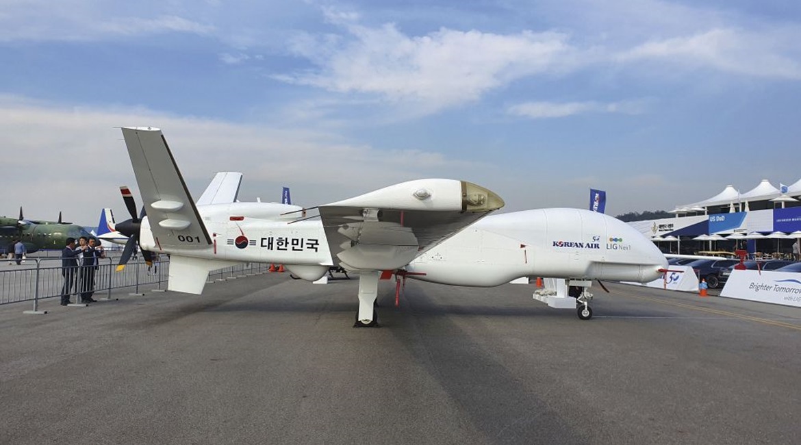 KAL's KUS-FS design has been selected to be the future mid-altitude UAV for the South Korean air force and army.