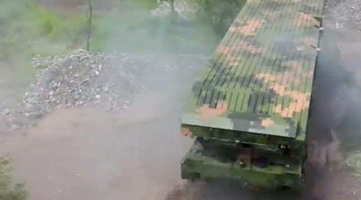 Chinese state-owned media have released video footage showing what appears to be a new tracked amphibious ferry and bridging system.