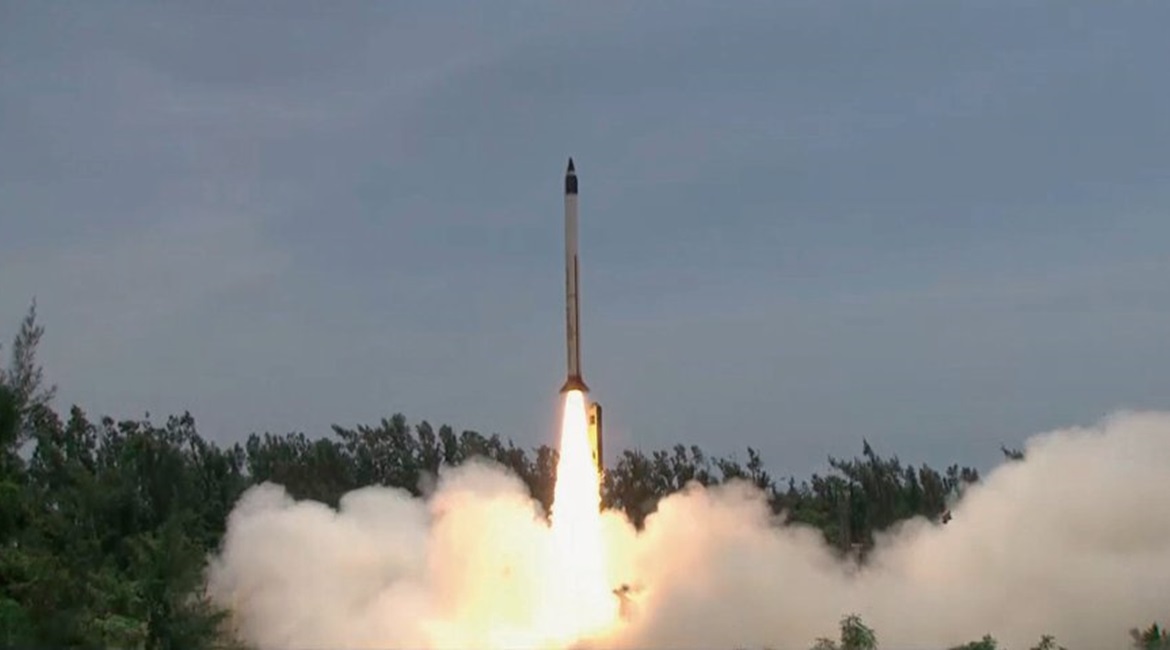 Taken to an altitude of 30 km using an Agni I short-range ballistic missile (seen here), the DRDO's HSTDV was successfully flight-tested on 7 September.