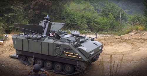 A screengrab taken from a 2019 DAPA video showing South Korea's new 120 mm self-propelled mortar system.