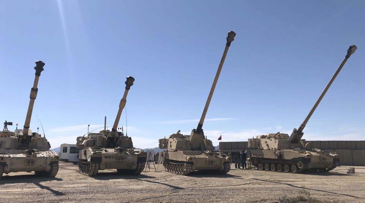 In March the US Army hosted a demo of its XM1299 prototype zero (far right) - a modified self-propelled howitzer outfitted with a 58-calibre, 30-ft gun tube - at Yuma Proving Ground, Arizona. The service is expected to use the prototype during the ongo...