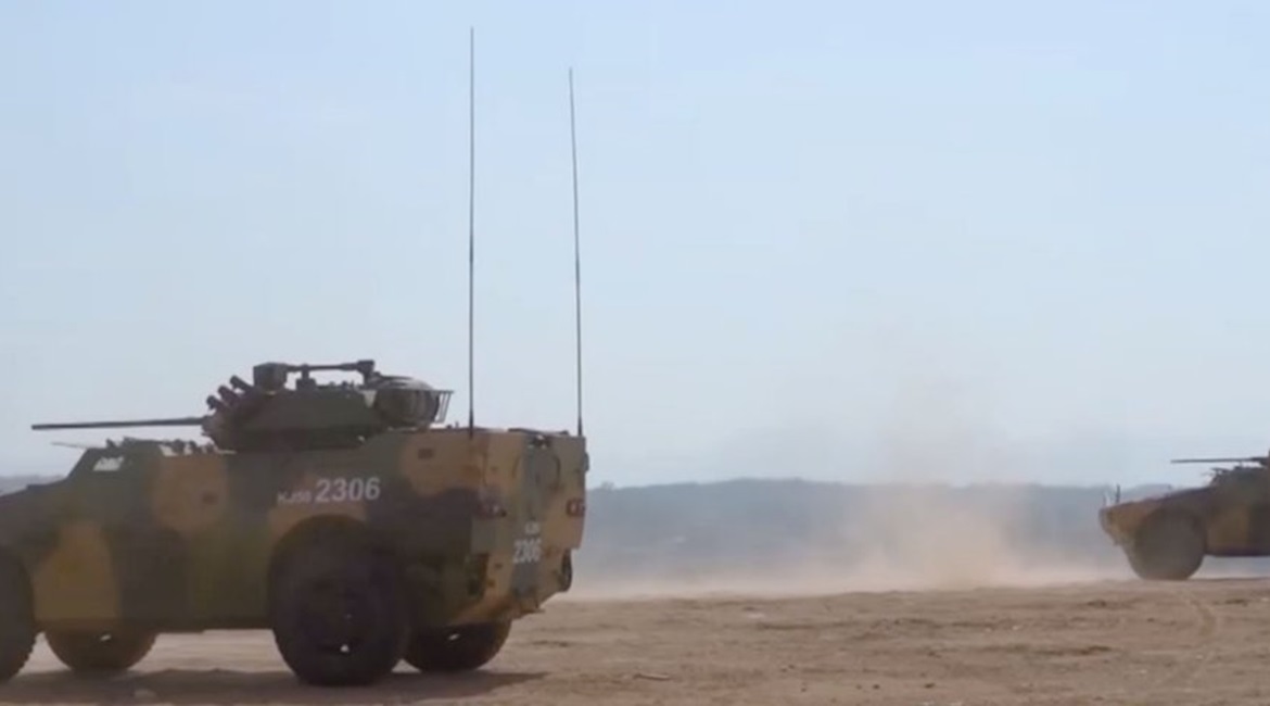 The green-brown camouflage on the AFV, which had previously been seen painted in blue, appears to be identical to the one seen on a similar-looking multirole armoured vehicle that entered service with the corps in May.