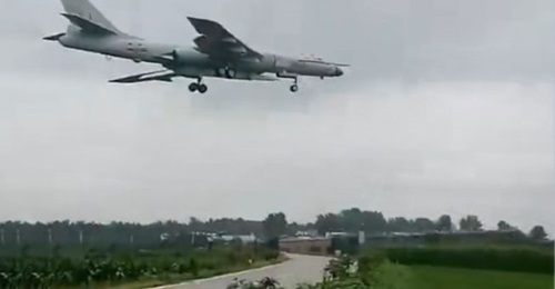 A screengrab from video footage posted on Weibo on 17 October showing a PLAAF H-6N carrying a large missile under its fuselage.